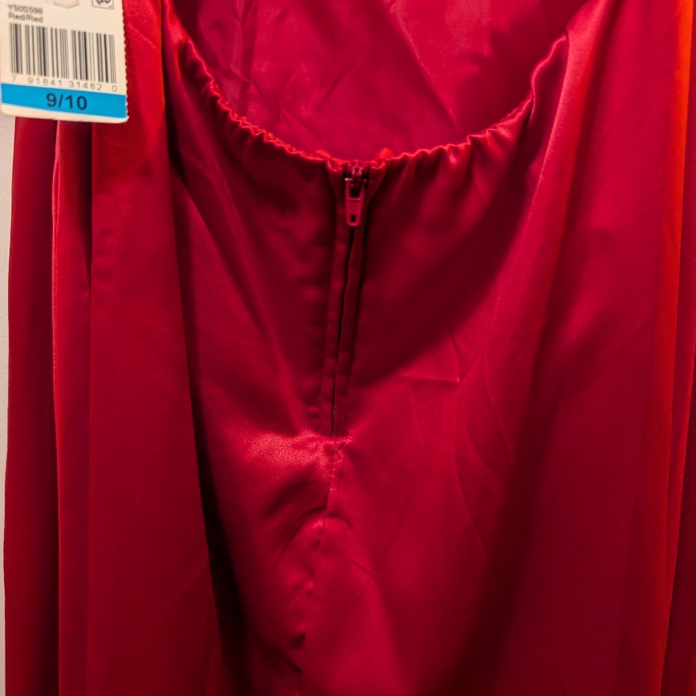 B Darlin lace back mini dress. Red, 9-10. It has pockets! - Picture 8 of 9